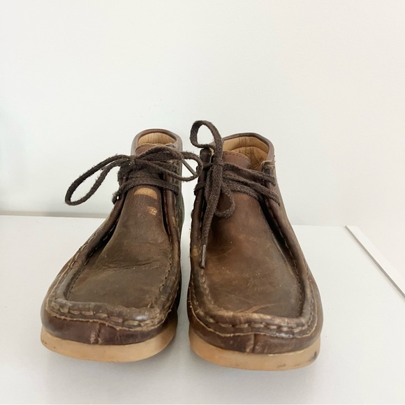 Clarks Originals Boy’s Leather Wallabees Classic Leather Chukka Boots 2.5 Read - Picture 3 of 9